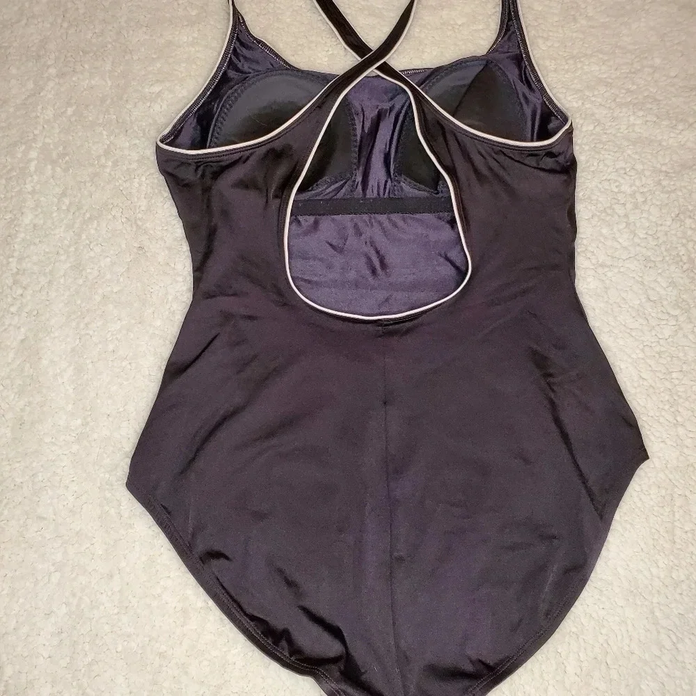 0064. NWOTs ~ Speedo ~ Modest Black One-Piece w/ Cross Straps Across the Back ~
